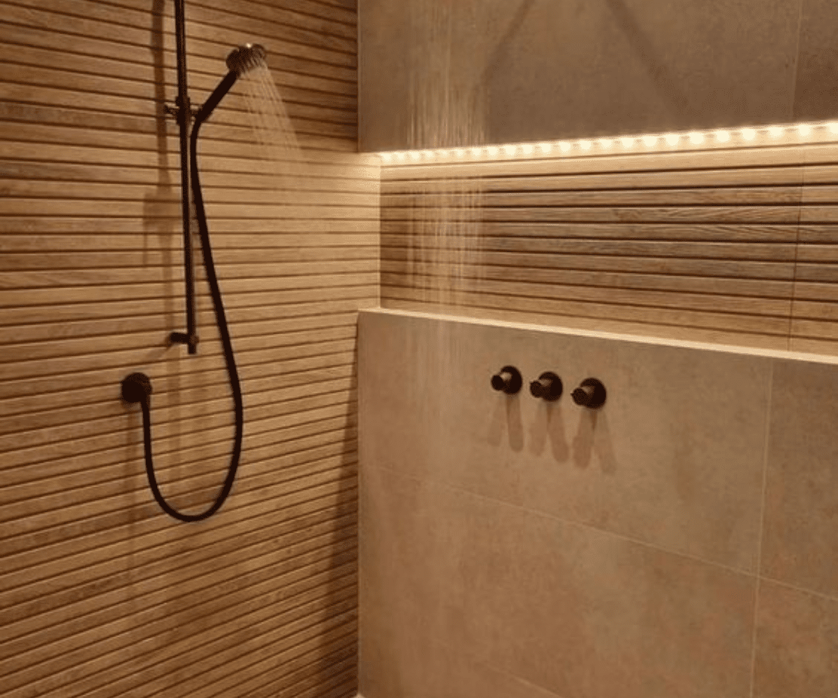 Houtlook Badkamer Design